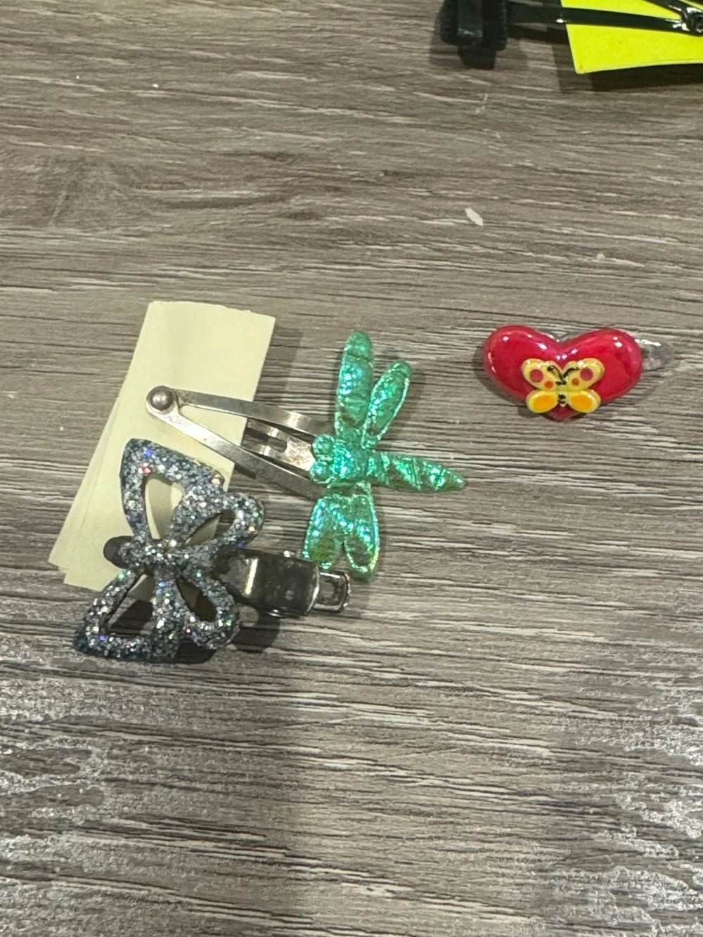Assorted Kids’ Hair Clips and Barrettes - Multicolor Pairs & Loose Styles